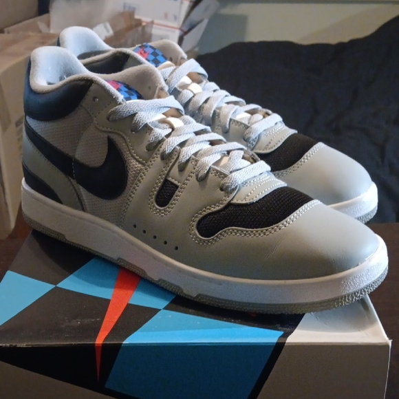 Nike Mac Attack QS SP Light Smoke Grey Mens 10.5 Womens 12 EUC W/OG BOX - Picture 3 of 10